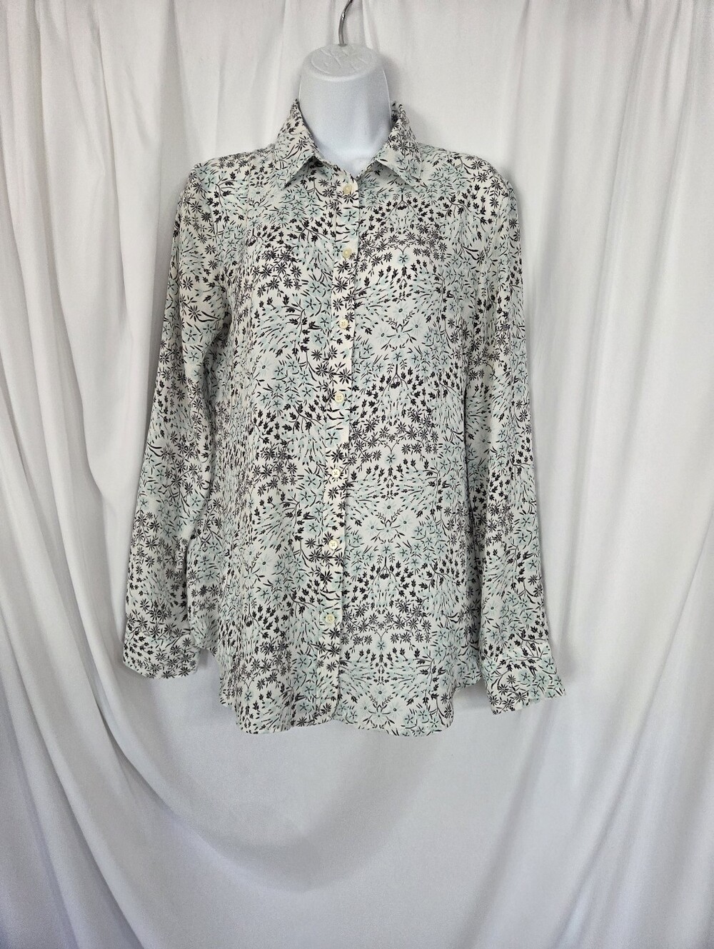 Banana Republic Dillon Shirt Cream/Teak/Black Print  Button Up Blouse Size S
